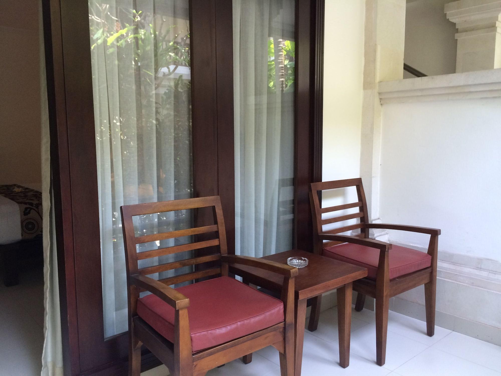 Puri Raja Hotel Легиан Экстерьер фото