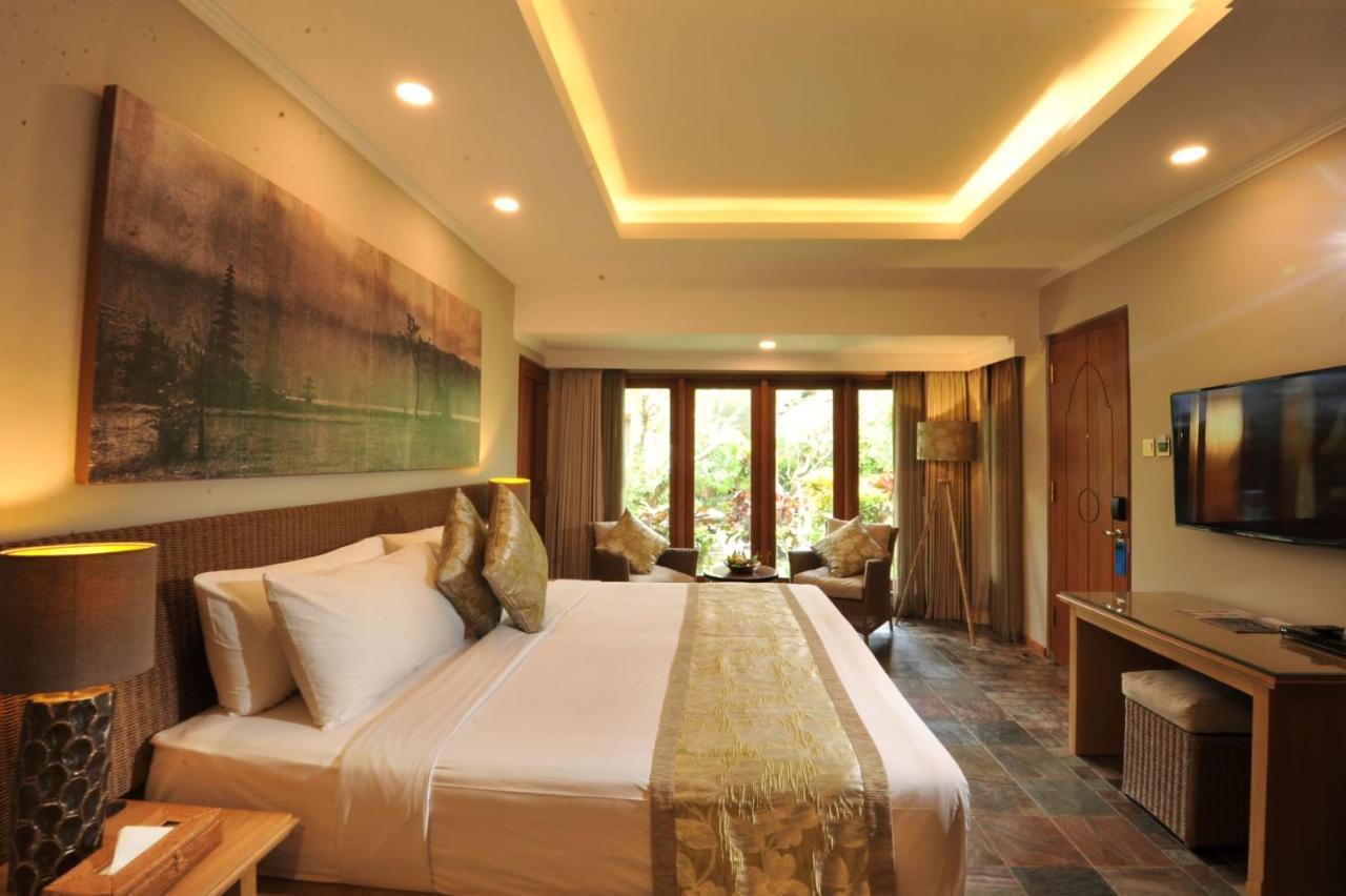 Puri Raja Hotel Легиан Экстерьер фото