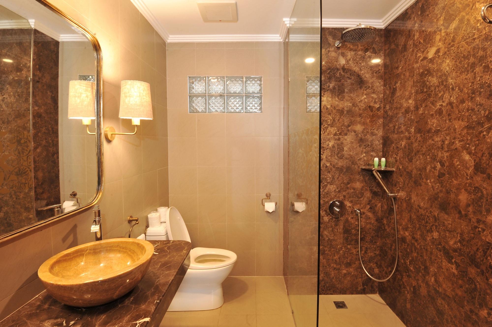 Puri Raja Hotel Легиан Экстерьер фото