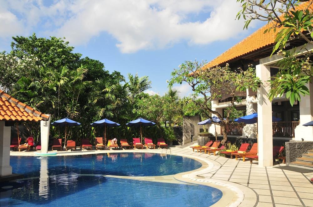 Puri Raja Hotel Легиан Экстерьер фото