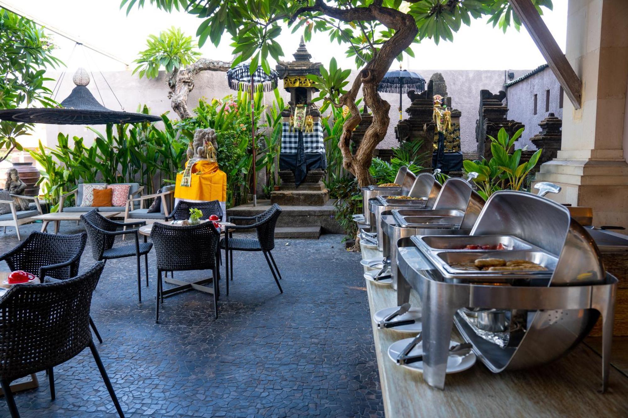 Puri Raja Hotel Легиан Экстерьер фото