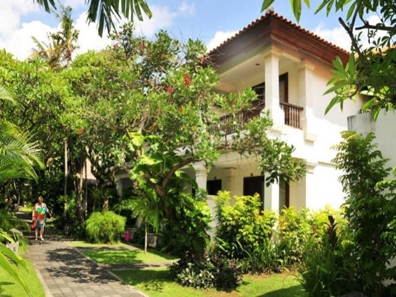Puri Raja Hotel Легиан Экстерьер фото