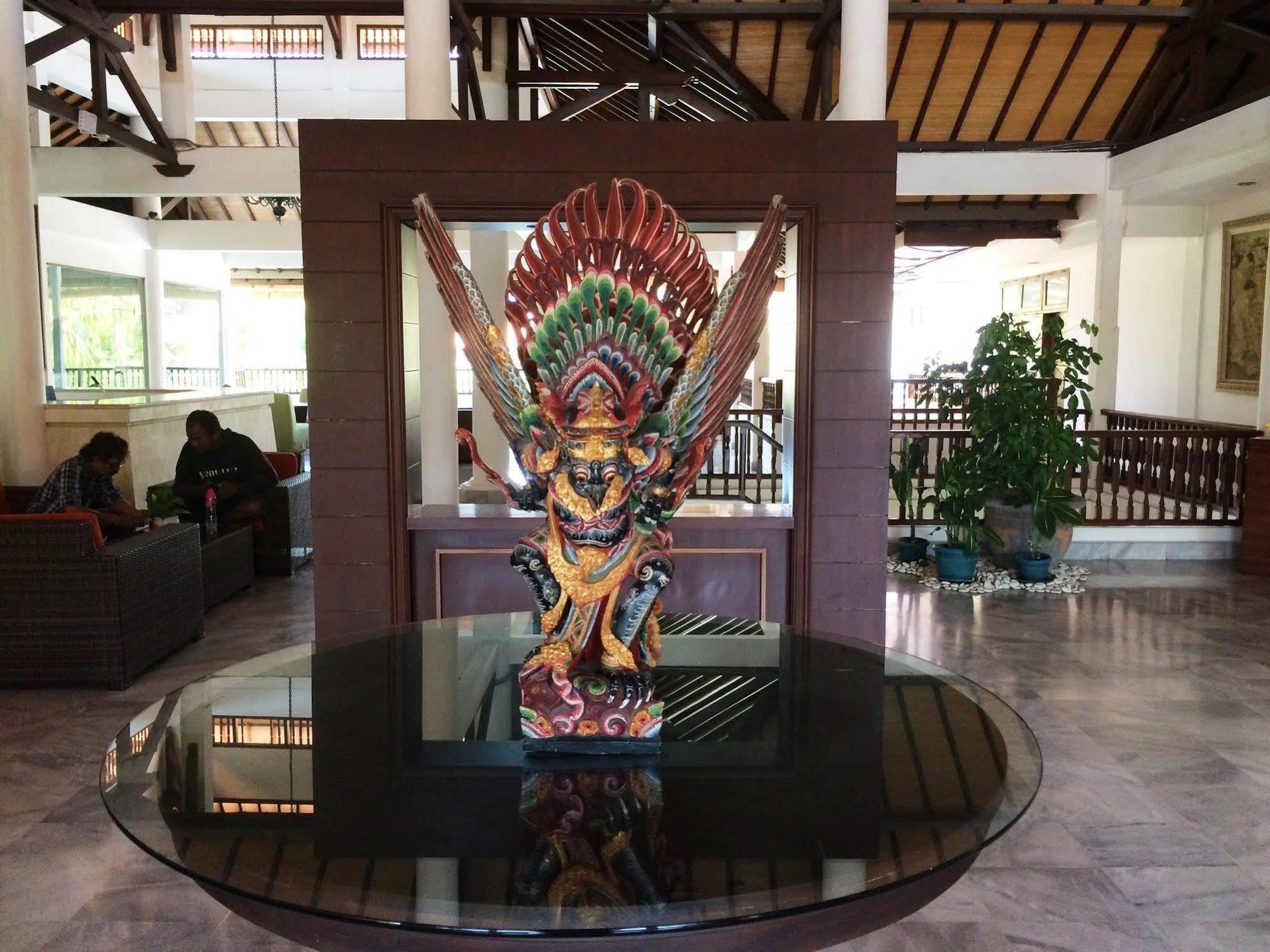 Puri Raja Hotel Легиан Экстерьер фото
