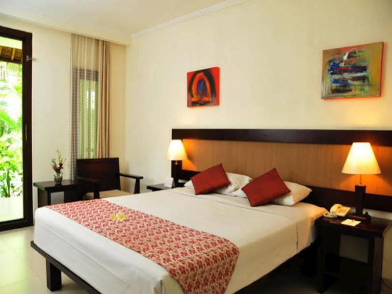 Puri Raja Hotel Легиан Экстерьер фото